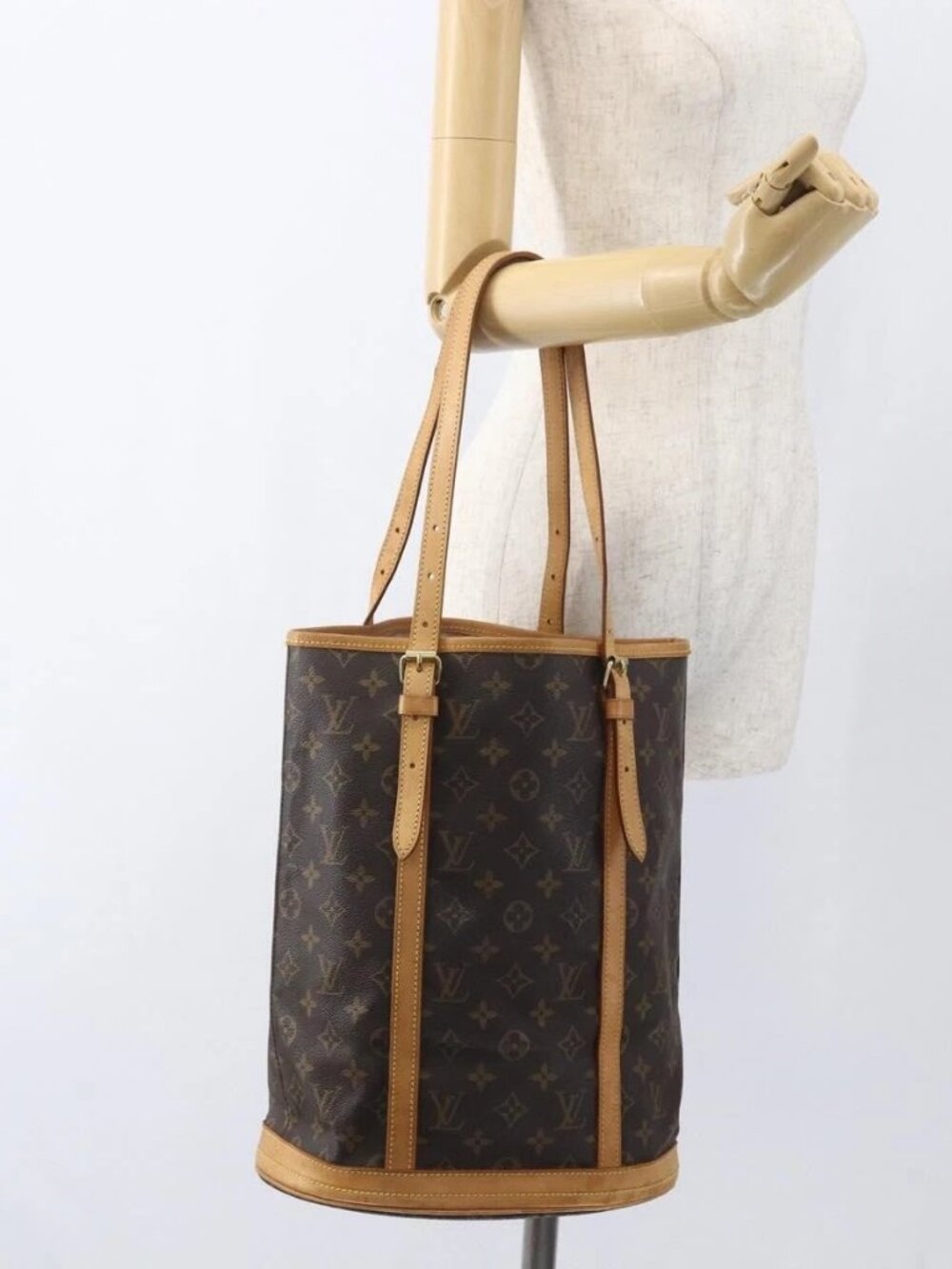 LOUIS VUITTON Monogram Bucket GM Shoulder Bag M42236 LV Auth hk3395
